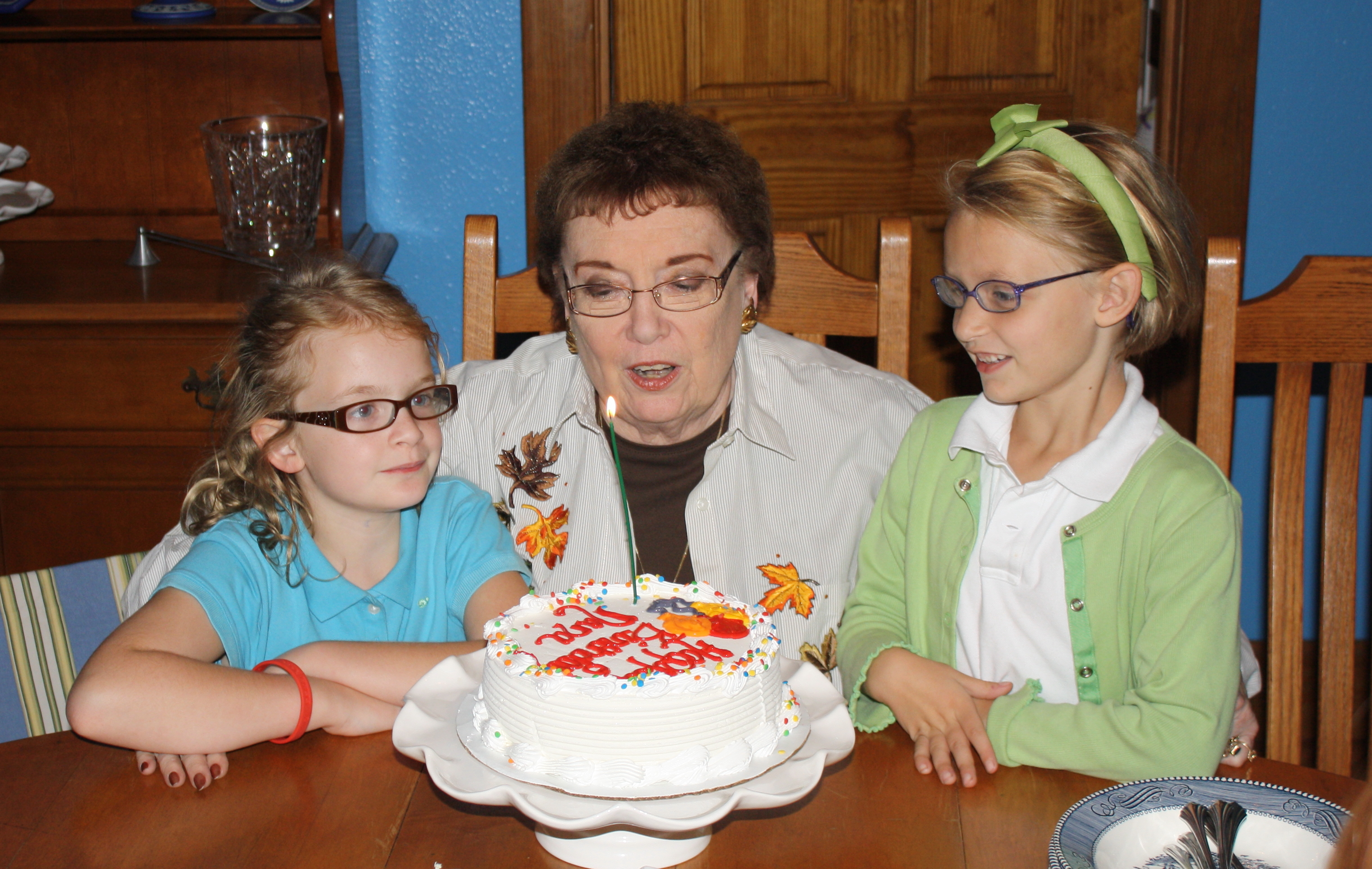 2010_10_15 Jane Nana Cate on her birthday.jpg